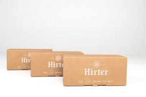 Die schlichte und elegante Optik der Verpackung lässt bereits vor dem Öffnen die hohe Qualität der Inhalte erahnen