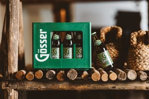 Seit März 2024 erhältlich: “Gösser Biostoff Lager“ in den neuen österreichischen Standard-Mehrwegflaschen von Vetropack