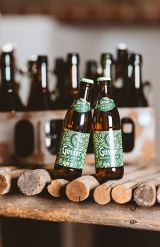 Gösser ist das erste österreichische Bier, das in den neuen Standardflaschen auf den Markt kommt. Die von Vetropack hergestellte Standardflasche aus Echovai-Leichtglas ist um ein Drittel leichter als herkömmliche Mehrwegflaschen
