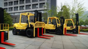 Hyster erweitert XTLG-Reihe um Elektrostapler mit bis zu sieben Tonnen Tragfähigkeit