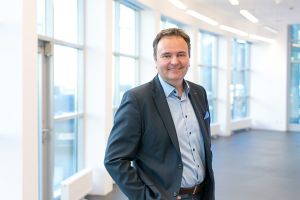 Dipl.-Ing. (FH) Rainer Ostermann, Geschäftsführer Festo Österreich „Automatisierung ist der Schlüssel zu einer effizienten, ressourcenschonenden Produktion und zu erneuerbaren Energien und Zukunftstechnologien wie grünem Wasserstoff.“