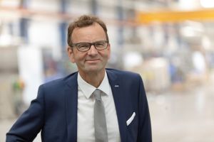 Dr. Johannes T. Grobe, Geschäftsführer Sales und Service bei KHS