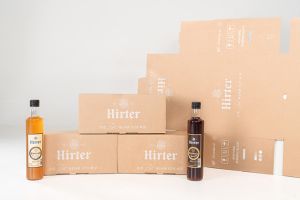 Die schnell aufbaubare Verpackungslösung von DS Smith mit großzügigen Flächen für den Markenauftritt verwandelt das Auspacken der Produkte der Privatbrauerei Hirt in ein Highlight