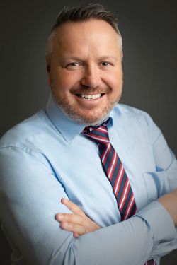 Rudolf Michael Weiss, neuer Global Head of Pharma bei Stäubli Robotics