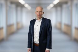 Dr. Niels Syassen, Vorstandsmitglied für „Technology & Digitalization“ der SICK AG mit Sitz in Waldkirch bei Freiburg