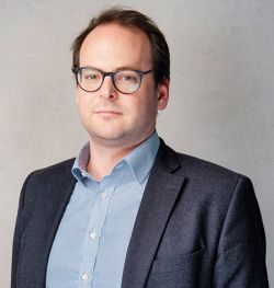 „Mit der Investition in FLEXCEL Lösungen von Miraclon haben wir unsere Wertschöpfungskette verlängert und die volle Kontrolle über die Anfertigung unserer Flexodruckformen erlangt", so Geschäftsführer Lukas Lovrek