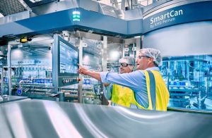 Für eine höhere Linieneffizienz sowie maximale Prozesssicherheit sorgt der neue Füller-Verschließer-Block SmartCan by KHS/Ferrum